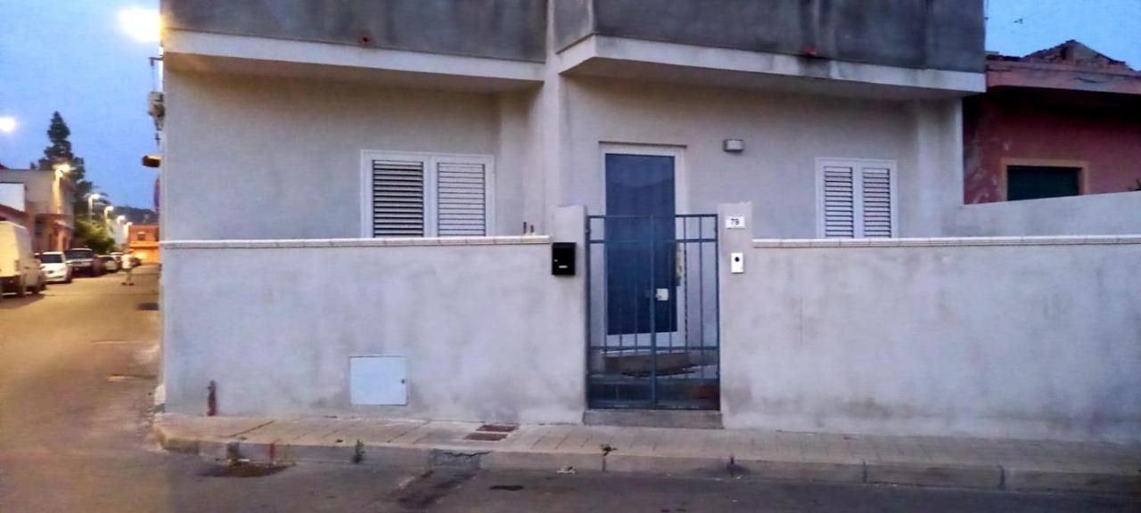 Ferienwohnung La Casa Di Isa Maracalagonis Exterior foto